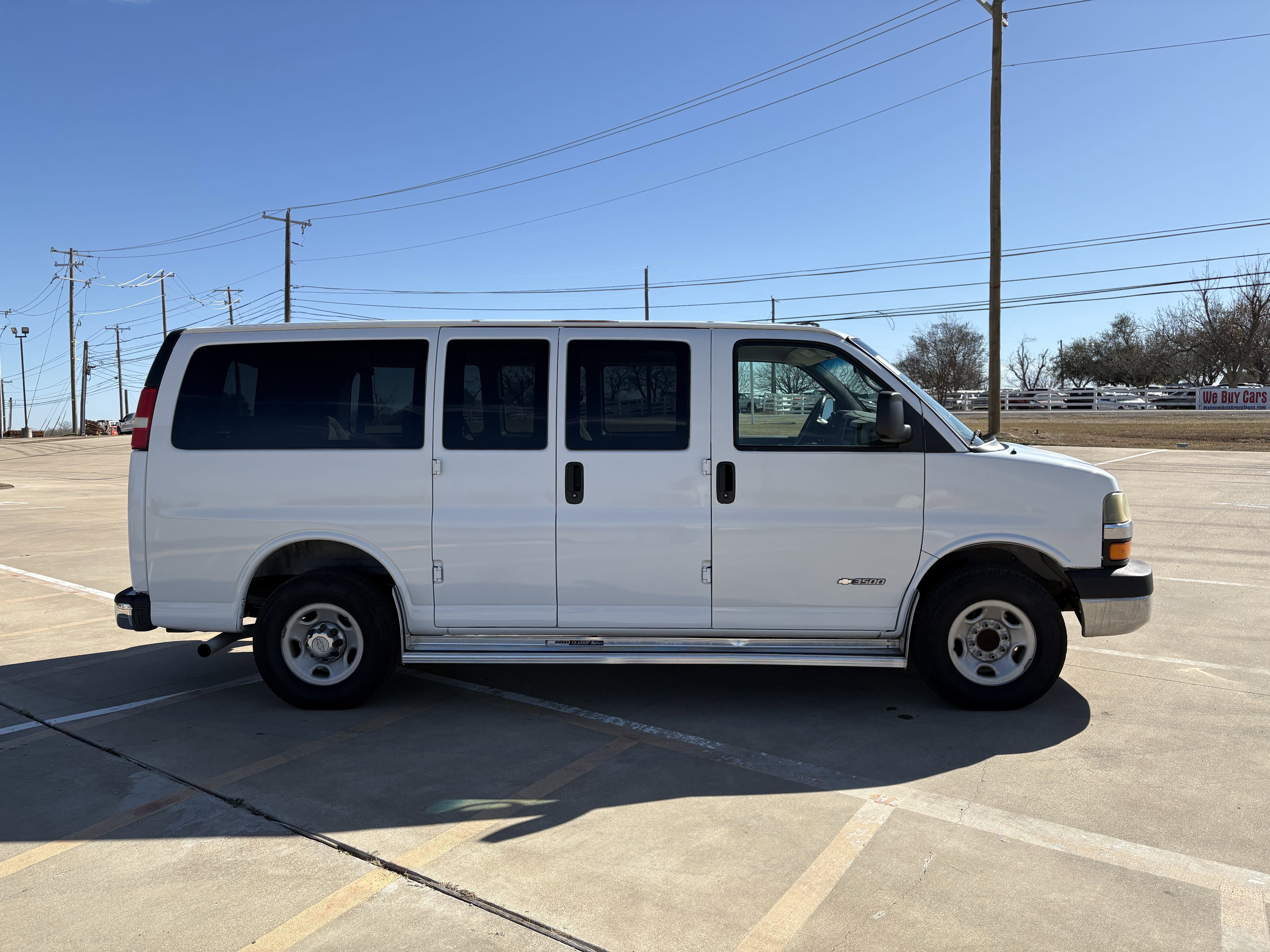 Used 2006 Chevrolet Express 3500 3500 w/ LT Preferred Equipment Group image 5