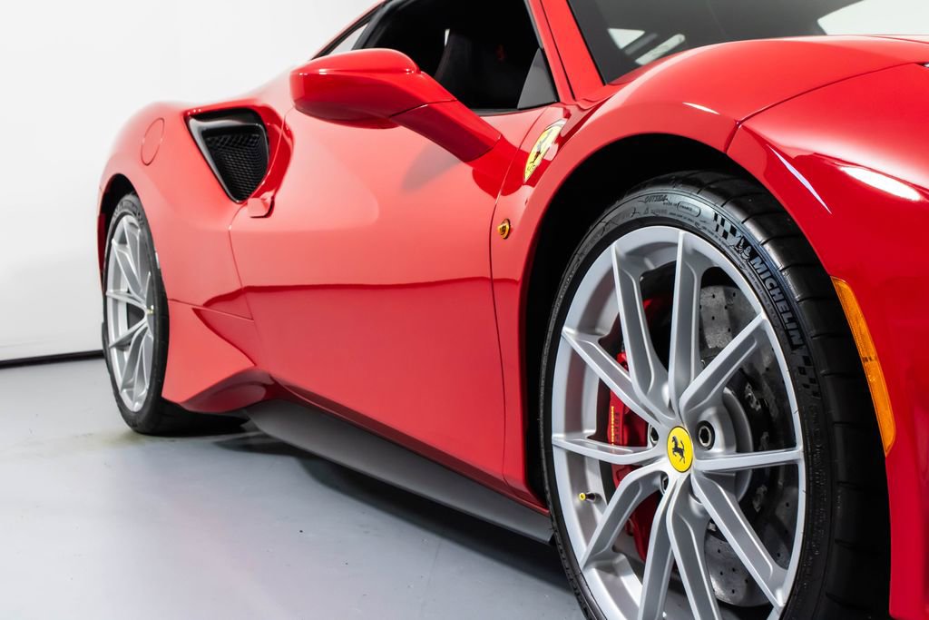 Used 2019 Ferrari 488 Pista Coupe image 13