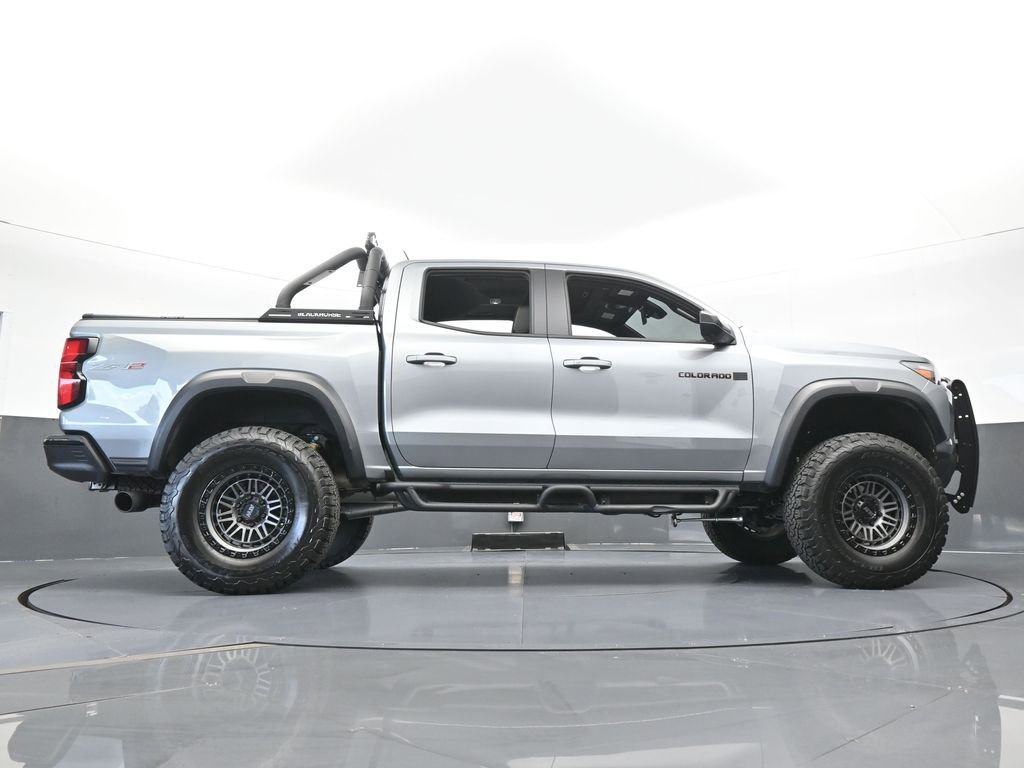 Used 2025 Chevrolet Colorado ZR2 w/ Technology Package AWD/4WD image 67