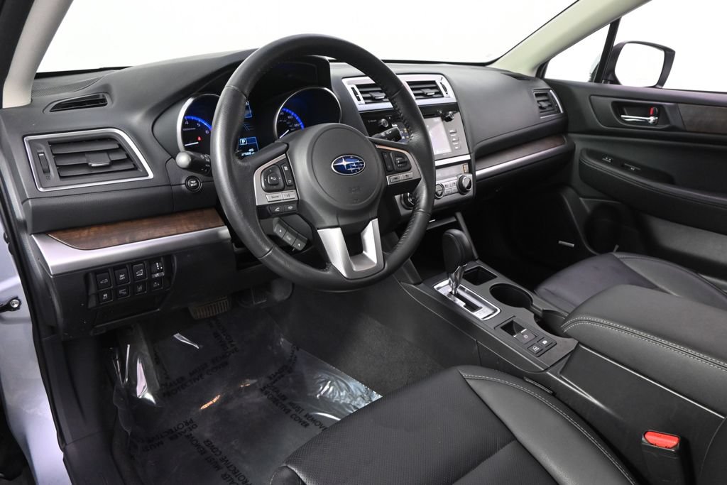 Used 2017 Subaru Outback 2.5i Limited AWD/4WD image 11
