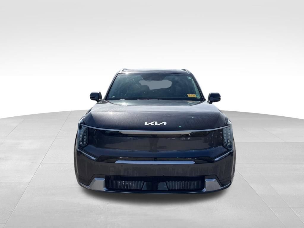 Used 2024 Kia EV9 Land AWD/4WD image 10