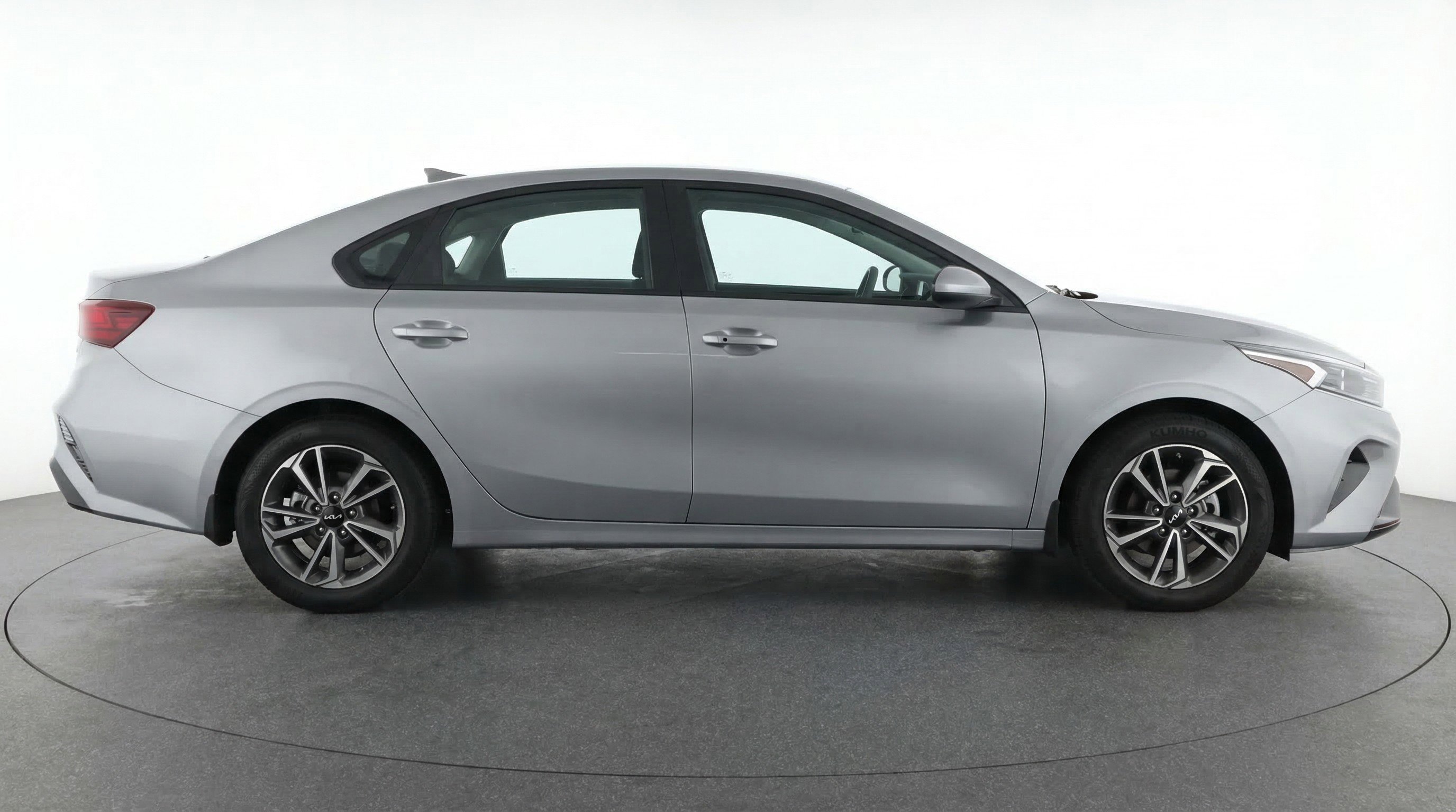 Used 2024 Kia Forte LXS image 11