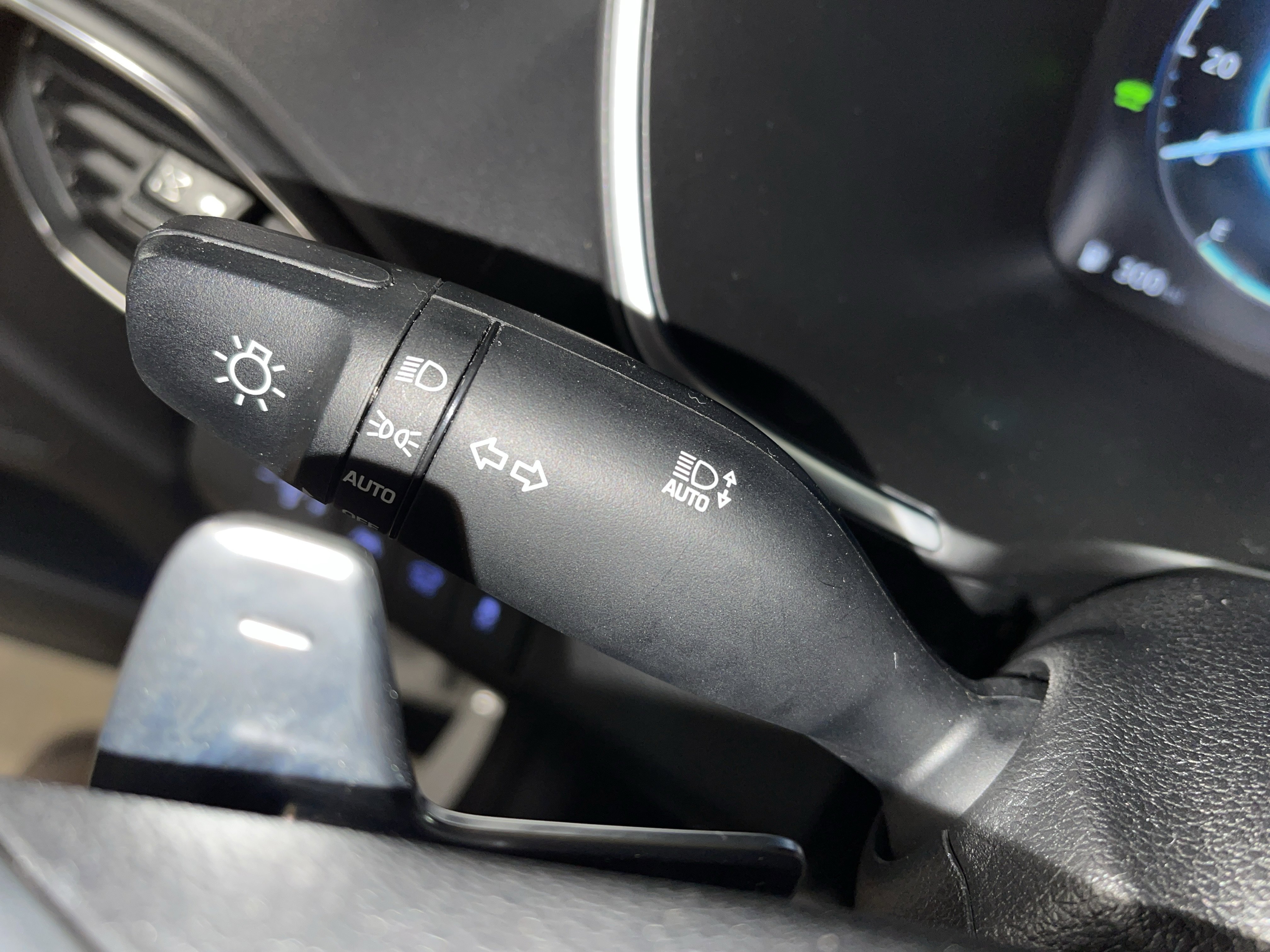 Used 2022 Hyundai Santa Fe Blue image 20