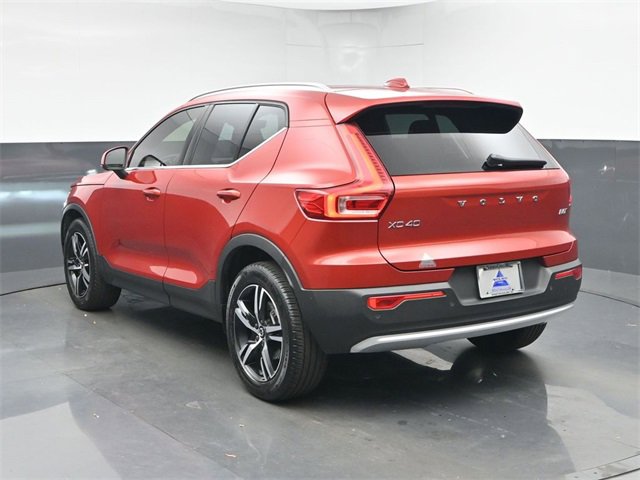 Used 2023 Volvo XC40 B5 Plus w/ Driver Assist Package image 6