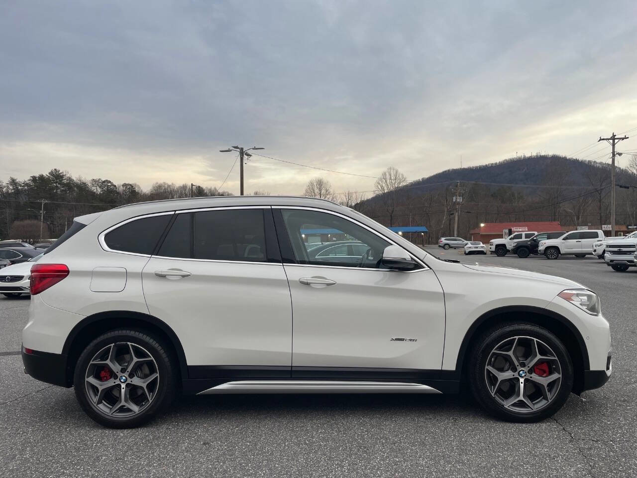Used 2016 BMW X1 xDrive28i AWD/4WD image 8