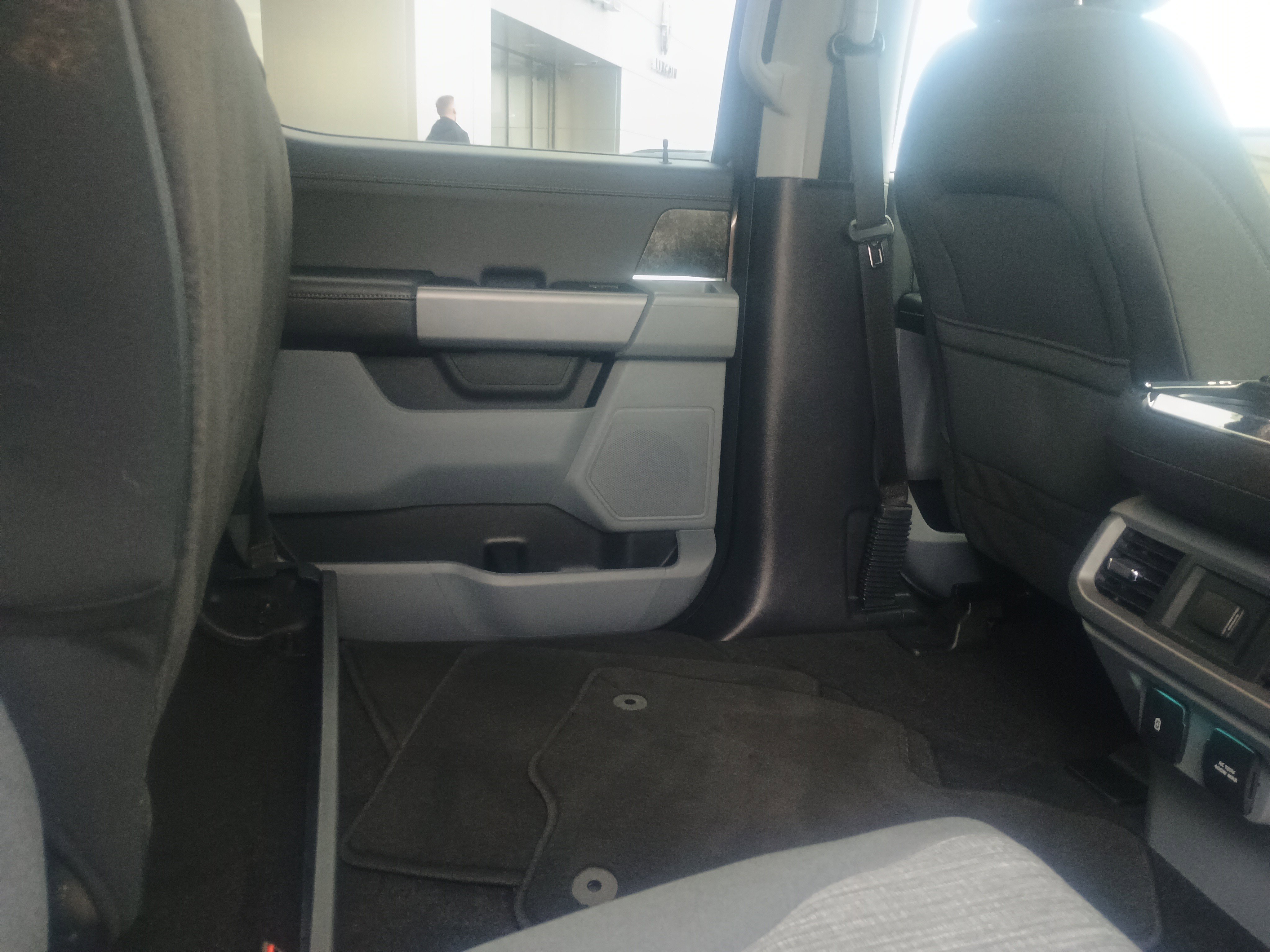 Certified 2022 Ford F150 XLT w/ Equipment Group 302A High image 11