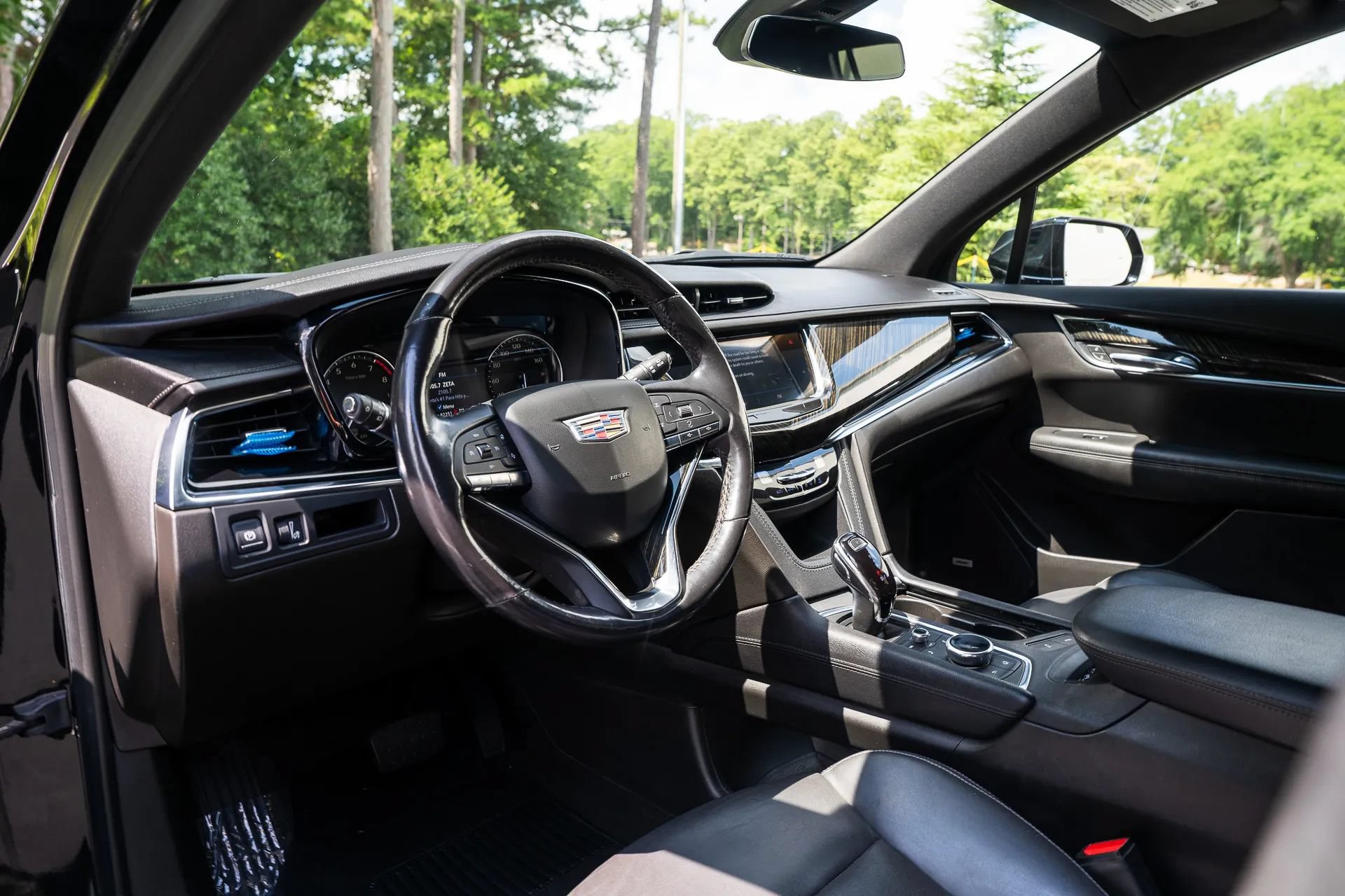 Used 2022 Cadillac XT6 Premium Luxury AWD/4WD image 21