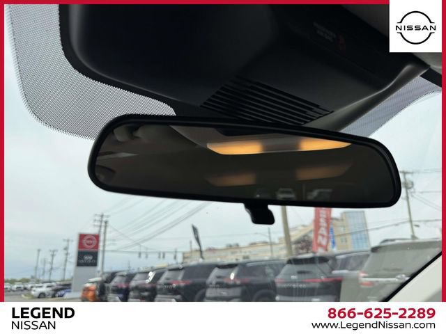 Used 2025 Nissan Kicks S AWD/4WD image 31