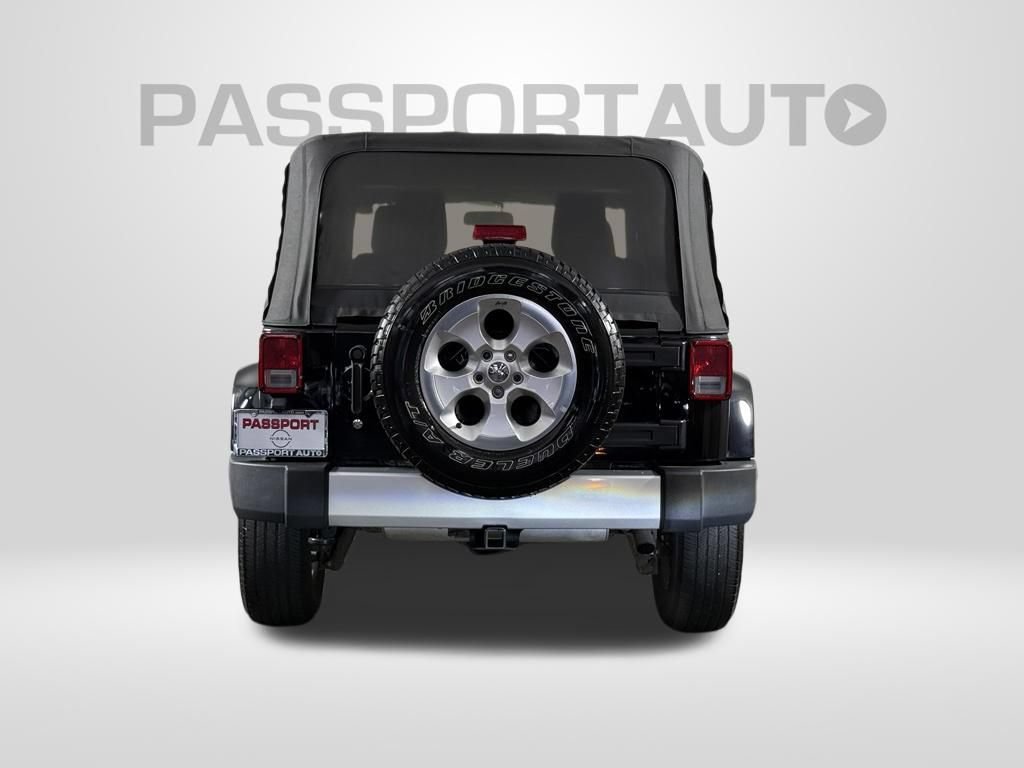 Used 2015 Jeep Wrangler Sahara w/ Connectivity Group AWD/4WD image 6