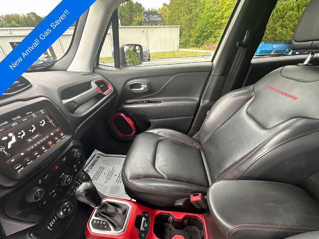 Used 2020 Jeep Renegade Trailhawk w/ Premium Leather Group AWD/4WD image 19
