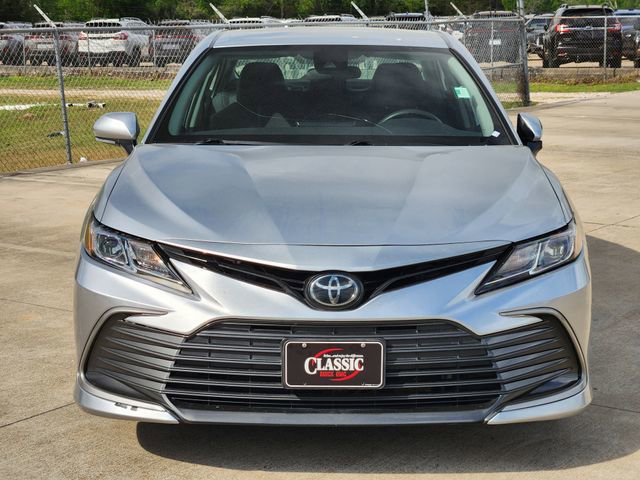 Used 2023 Toyota Camry LE image 2