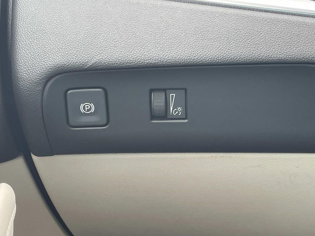 Used 2022 Buick Enclave Essence w/ Experience Buick Package image 33