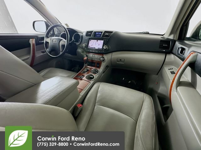 Used 2010 Toyota Highlander Limited image 25