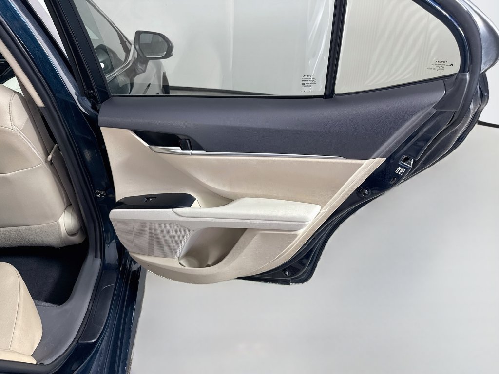 Used 2019 Toyota Camry LE FWD image 26