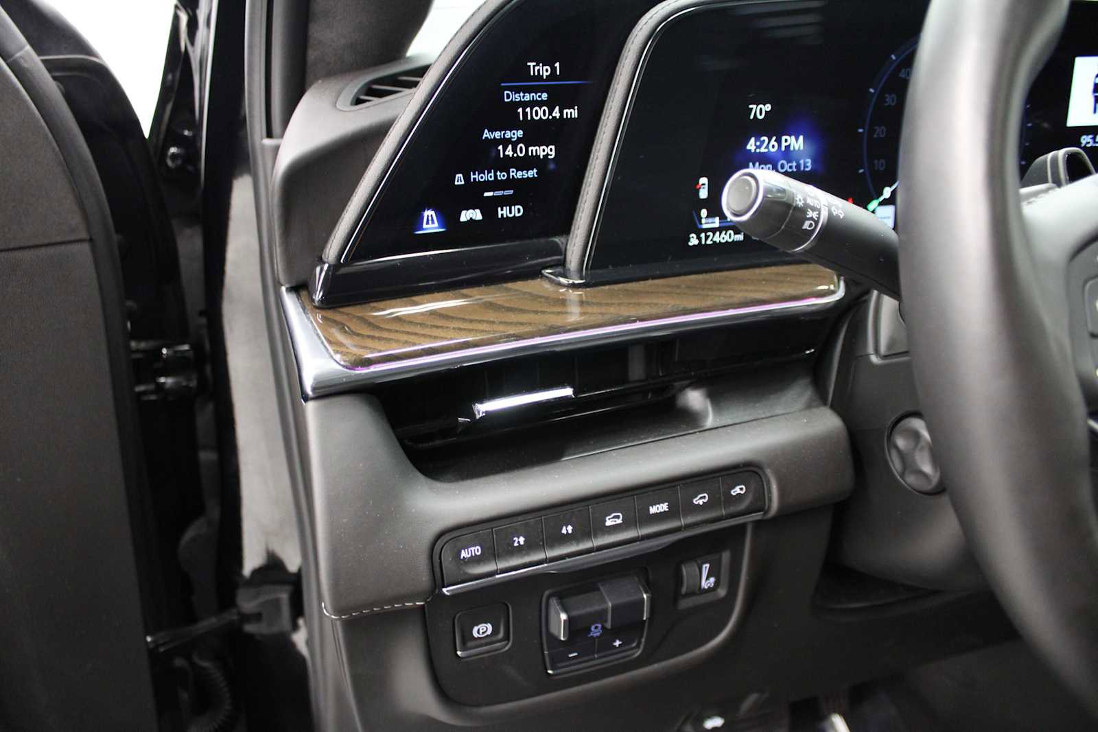 Certified 2024 Cadillac Escalade ESV Sport Platinum w/ LPO, ONYX Package image 20