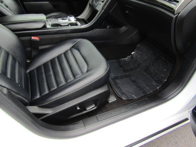 Certified 2020 Ford Fusion SEL FWD image 9