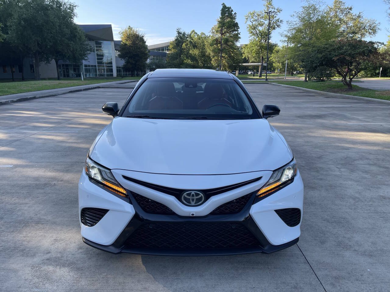 Used 2018 Toyota Camry XSE w/ Audio Package FWD image 5