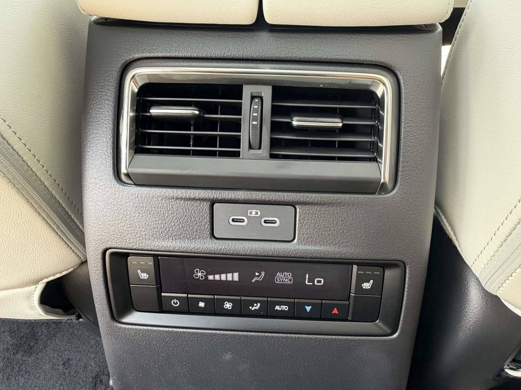 New 2026 MAZDA CX-90 Plug-In Hybrid w/ Premium Plus AWD/4WD image 28