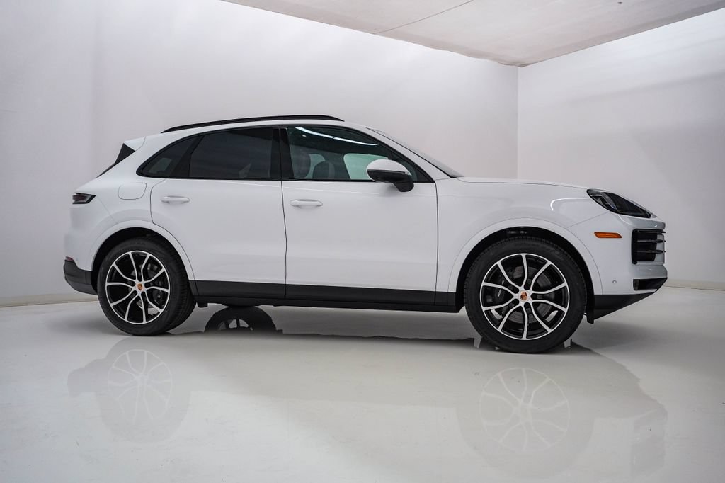 New 2026 Porsche Cayenne AWD/4WD image 9