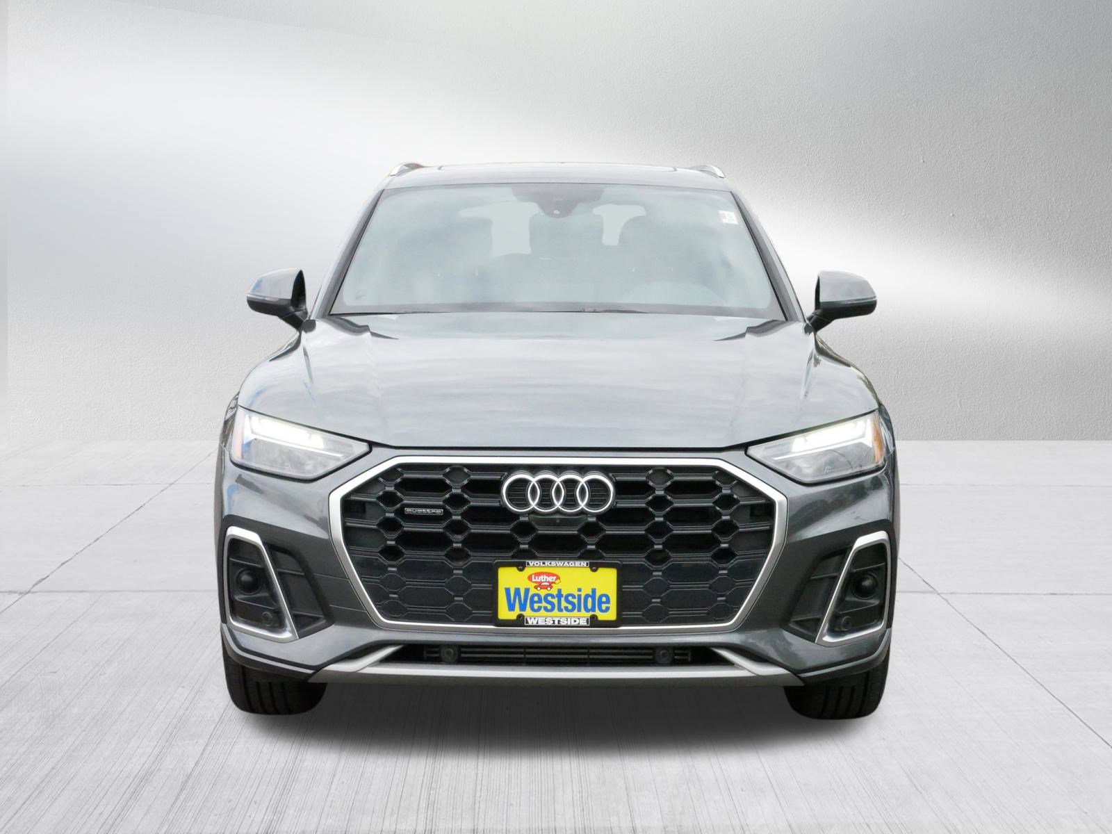 Used 2022 Audi Q5 2.0T Premium Plus image 2