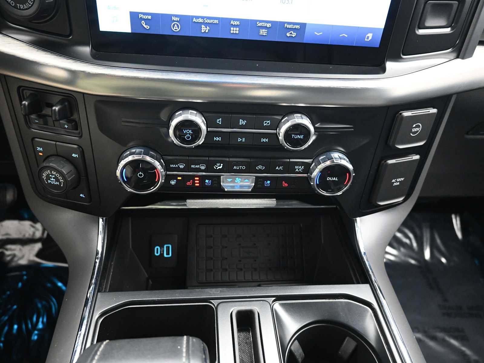 Used 2023 Ford F150 Lariat w/ Trailer Tow Package image 23