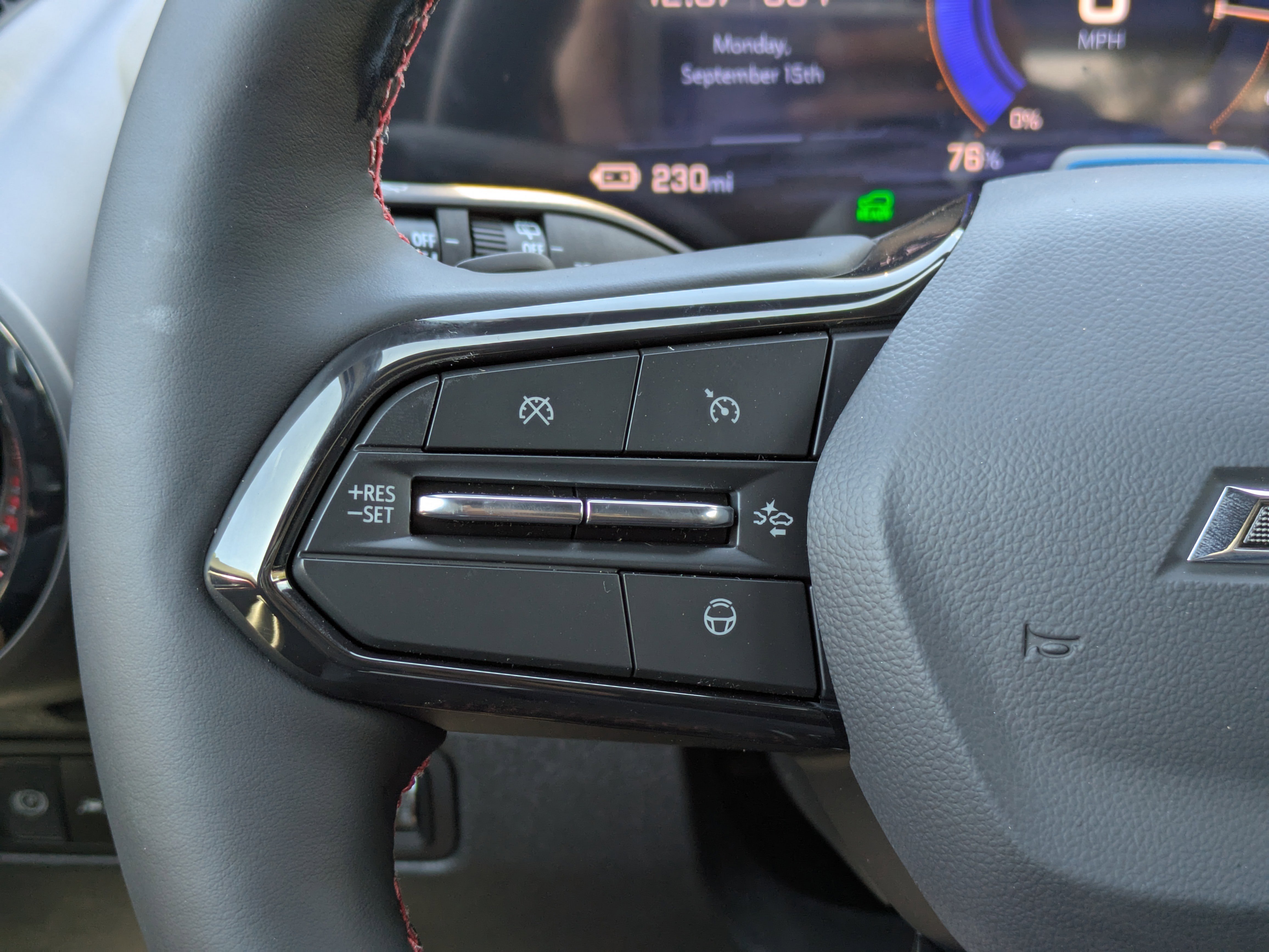 New 2025 Chevrolet Equinox EV RS image 20