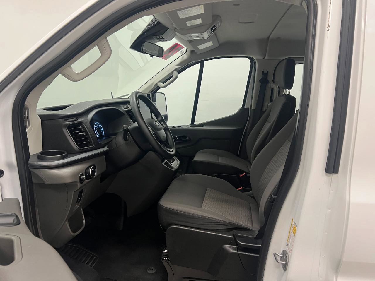 Used 2024 Ford Transit 350 XLT image 23