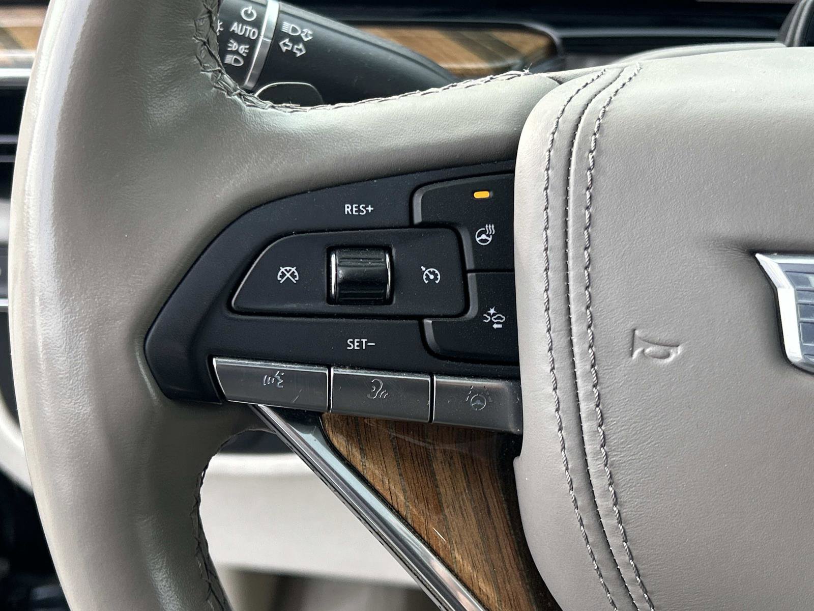 Used 2021 Cadillac Escalade Sport Platinum image 28