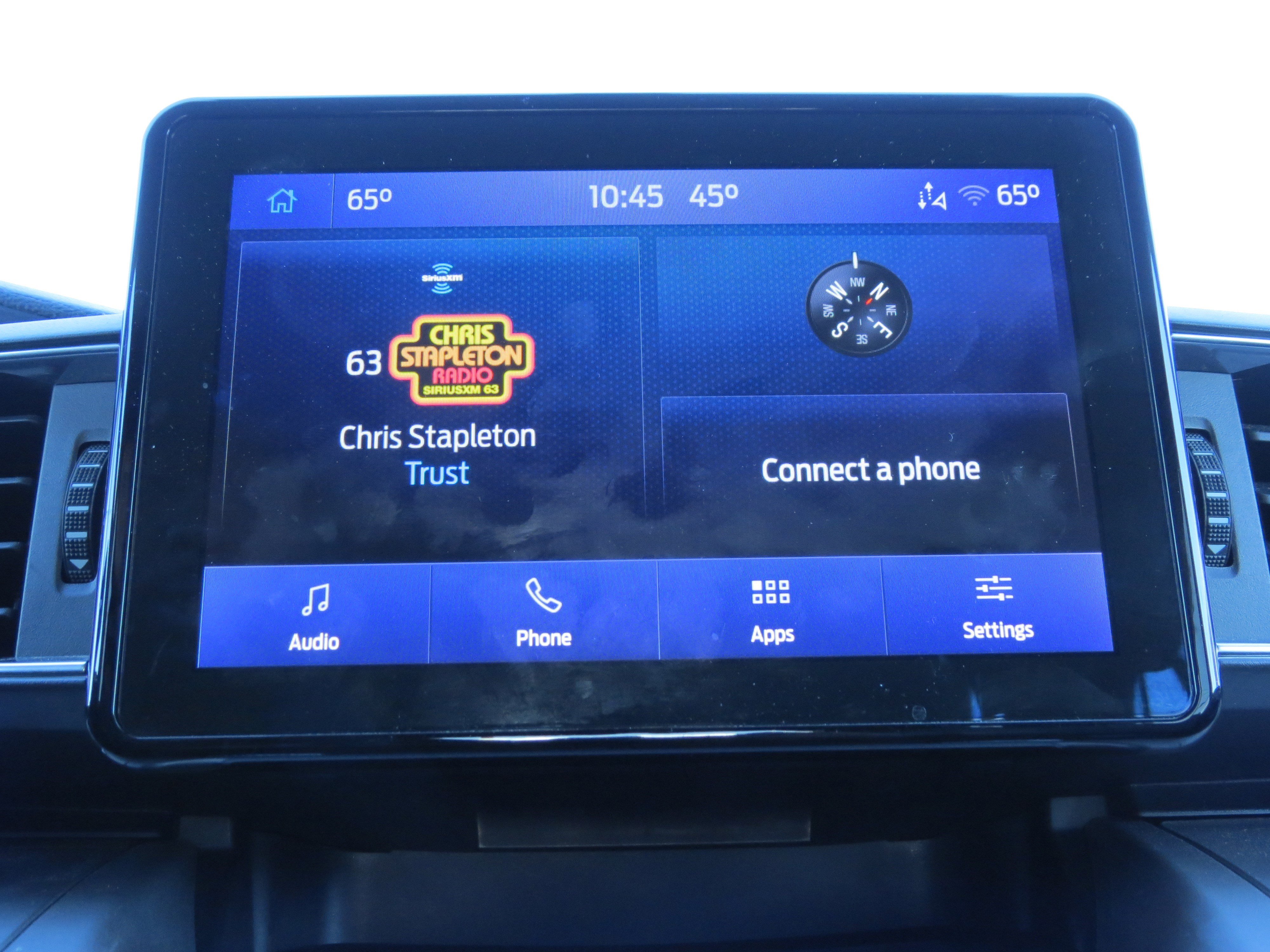 Used 2022 Ford Explorer XLT w/ Equipment Group 202A image 27