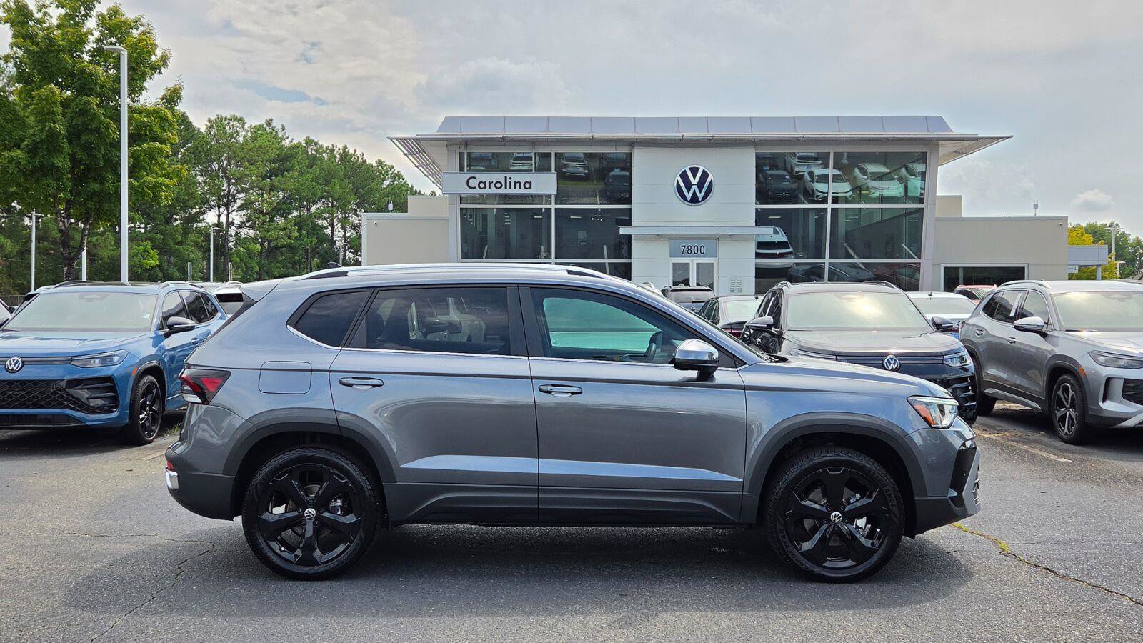 Certified 2025 Volkswagen Taos SEL w/ Black Wheel Plus Package AWD/4WD image 6