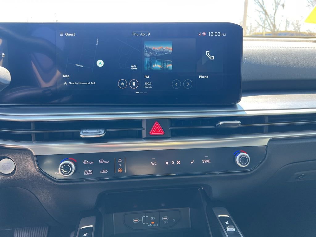 Certified 2025 Kia Sorento EX w/ Panoramic Sunroof Package image 19