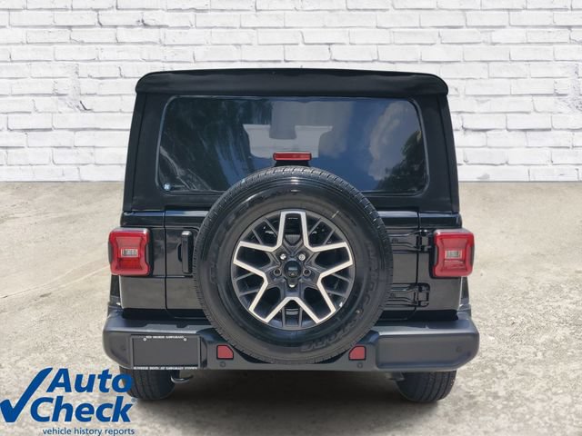 Used 2024 Jeep Wrangler Unlimited Sahara w/ Safety Group AWD/4WD image 3