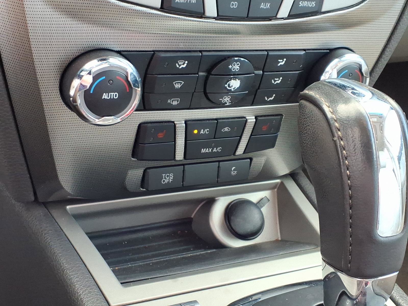 Used 2012 Ford Fusion Hybrid FWD image 13