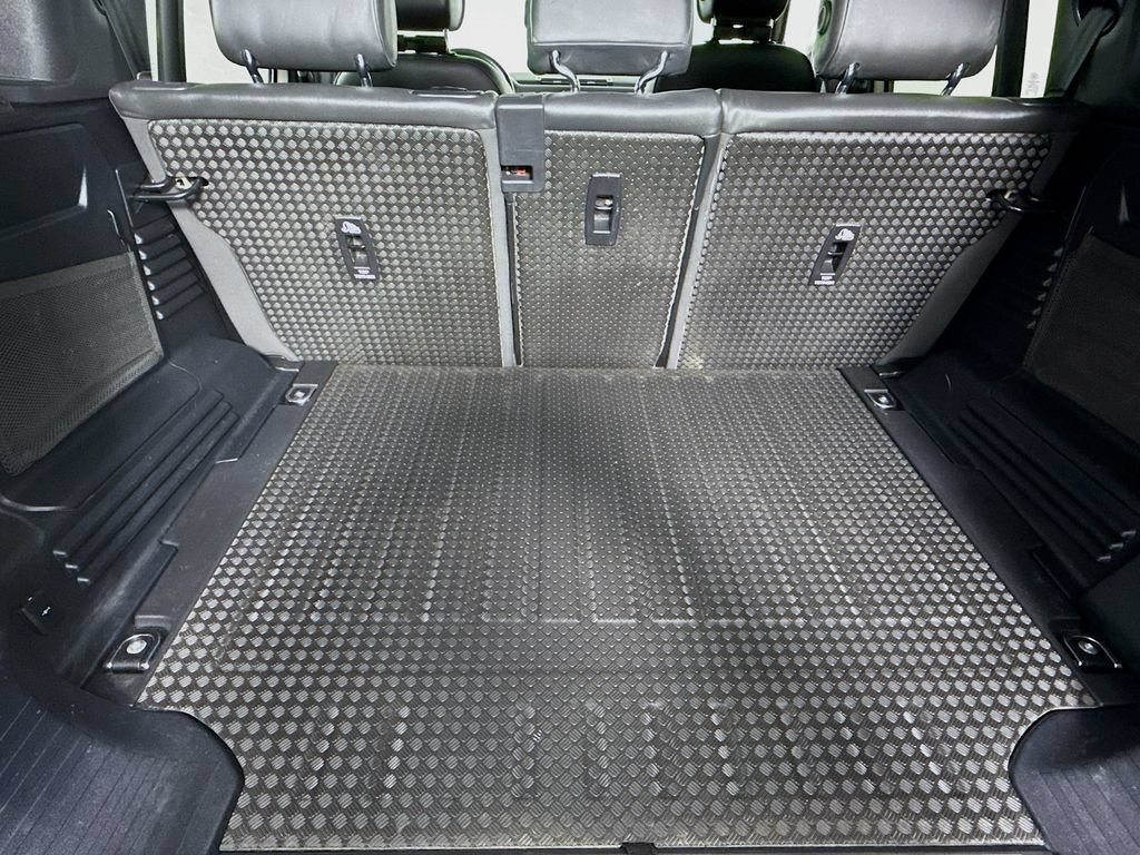Certified 2023 Land Rover Defender 110 SE AWD/4WD image 27