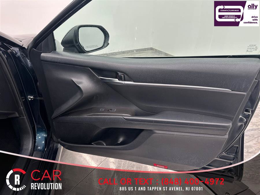 Used 2021 Toyota Camry SE FWD image 44