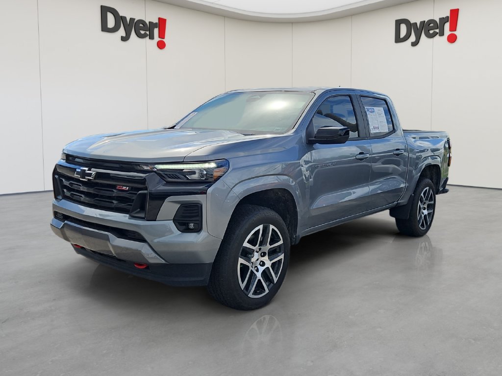 Used 2024 Chevrolet Colorado Z71 w/ Z71 Convenience Package 2
