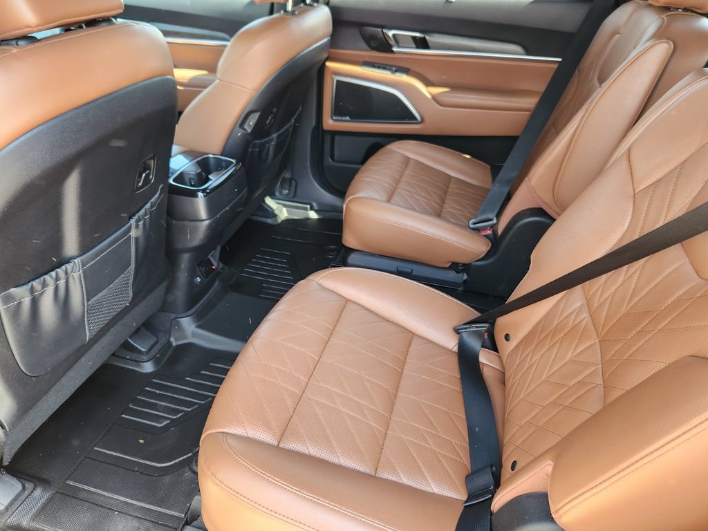 Used 2023 Kia Telluride SX Prestige X-Pro AWD/4WD image 9