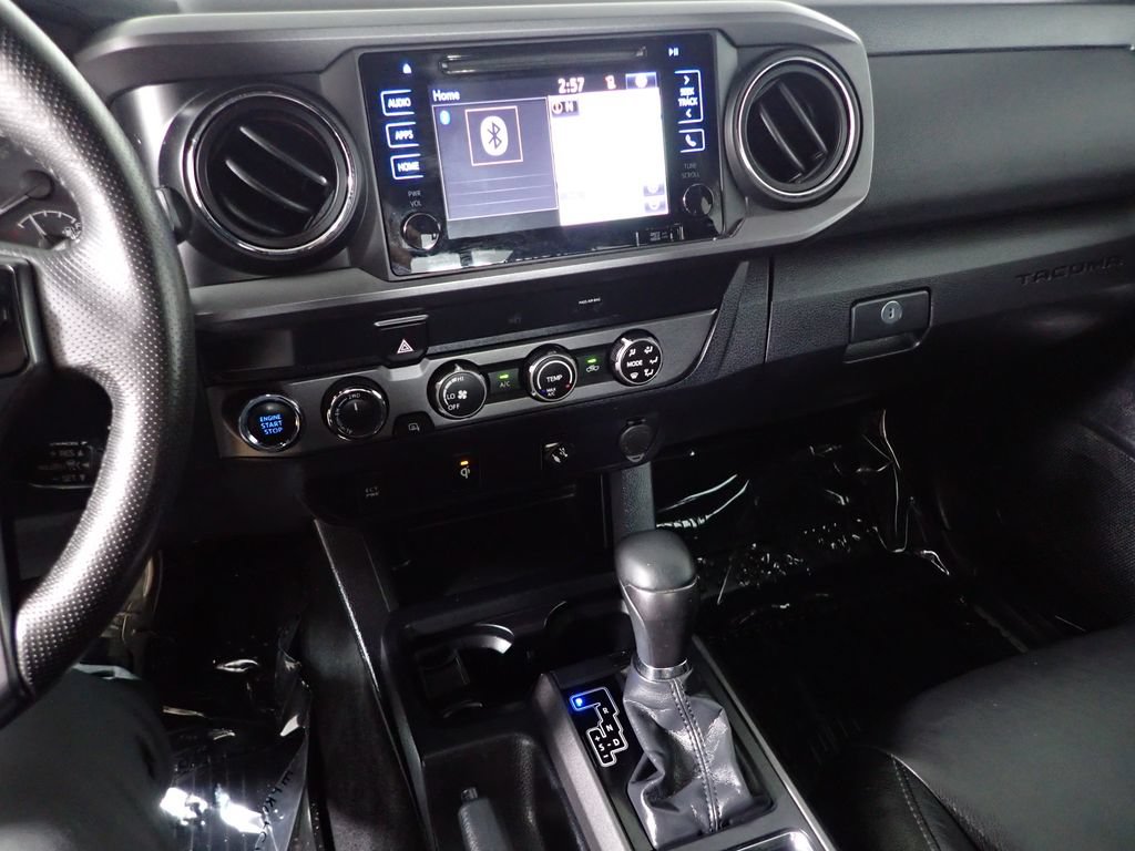 Used 2019 Toyota Tacoma TRD Off-Road AWD/4WD image 27