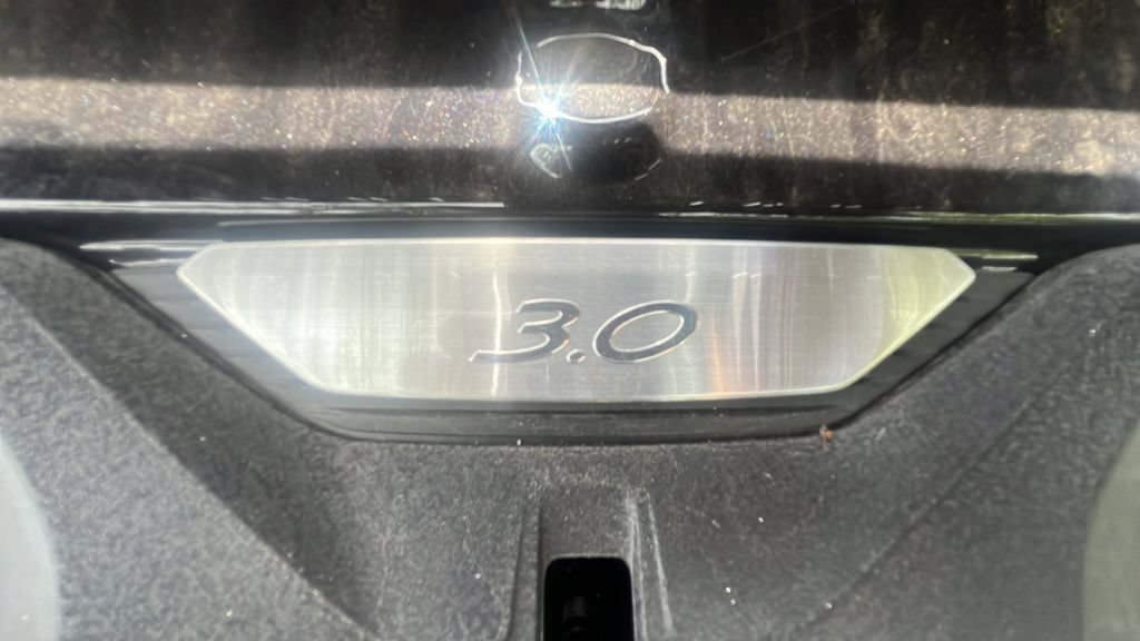 Certified 2025 Porsche 911 Carrera T RWD image 18