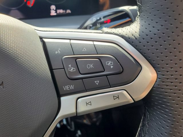 New 2026 Volkswagen Tiguan SE R-Line AWD/4WD image 22