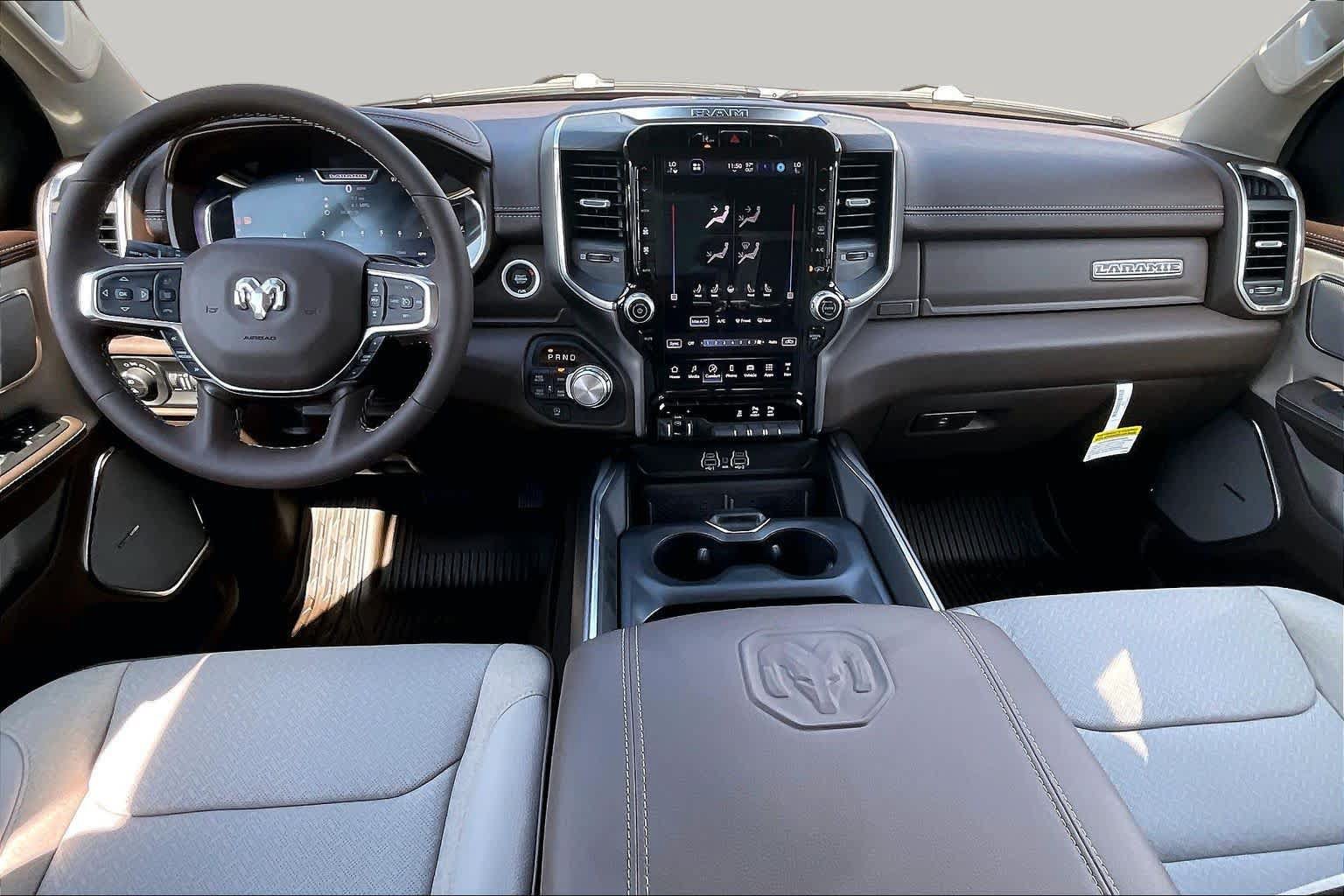 New 2027 RAM 1500 Laramie w/ Laramie Preferred Package AWD/4WD image 5