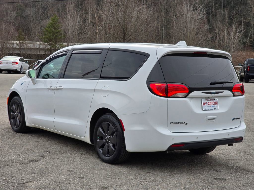 Used 2020 Chrysler Pacifica Touring w/ S Appearance Package image 17