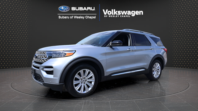 Used 2023 Ford Explorer Limited w/ Limited Technology Package RWD image 4