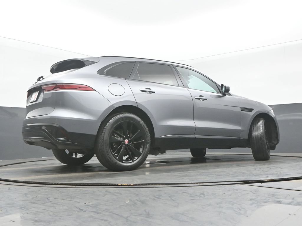 Used 2022 Jaguar F-PACE S image 31