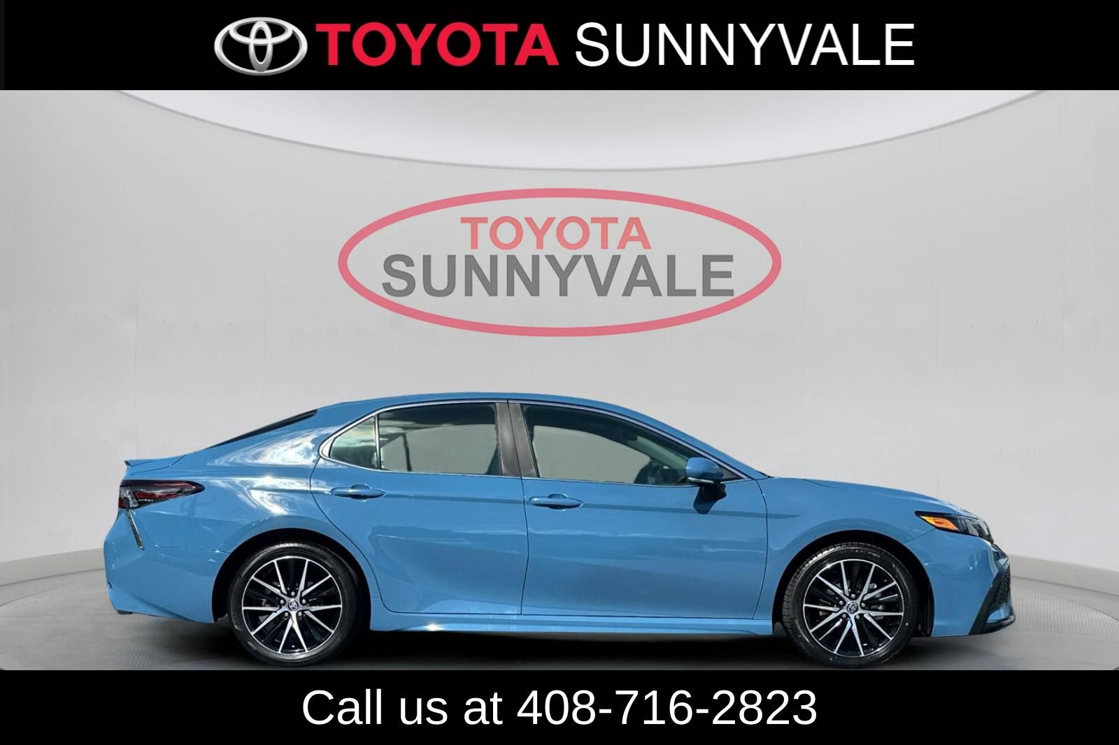 Used 2023 Toyota Camry SE FWD image 9