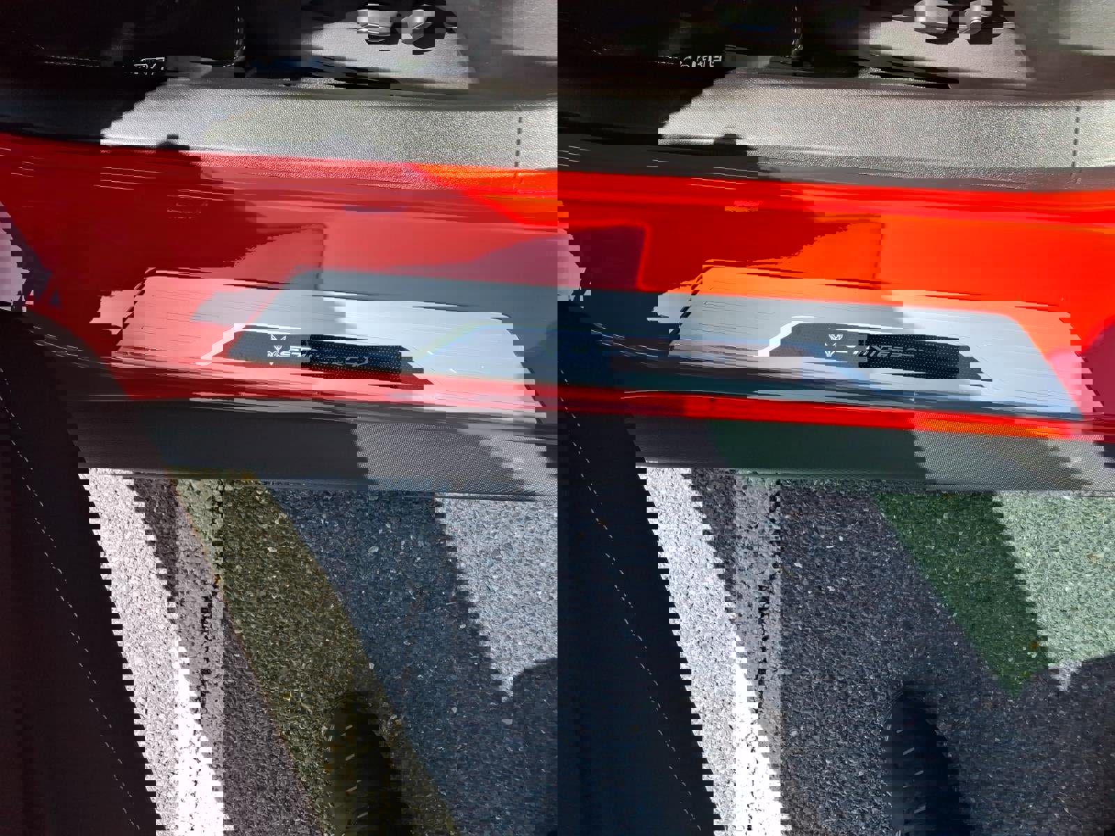 Used 2020 Chevrolet Corvette Stingray Coupe w/ Engine Appearance Package RWD image 10