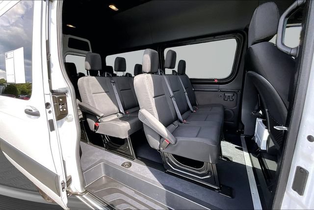 Used 2025 Mercedes-Benz Sprinter 2500 image 25