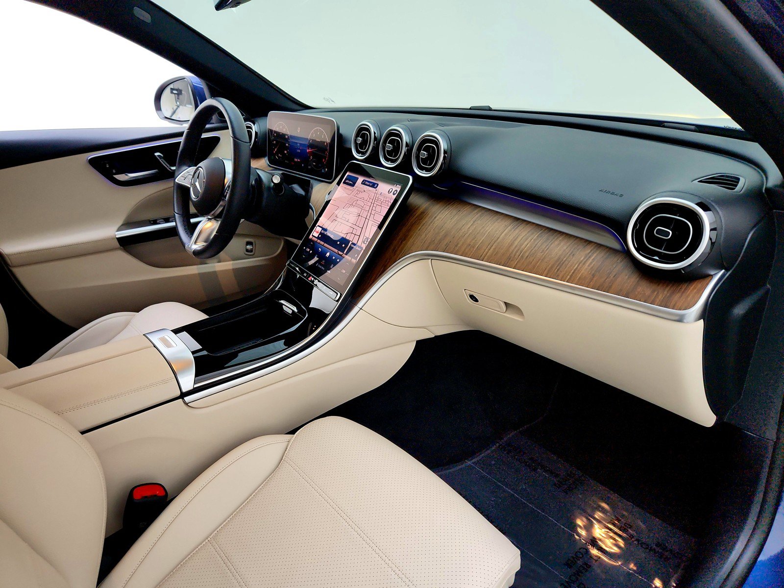 Used 2024 Mercedes-Benz C 300 Sedan image 24