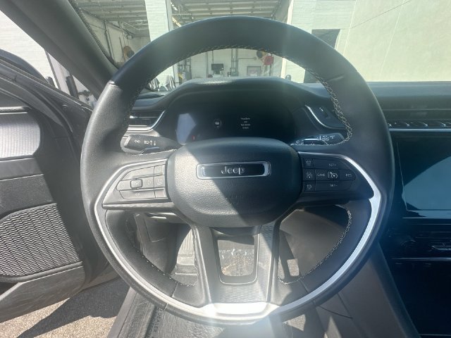 Certified 2023 Jeep Grand Cherokee L Laredo AWD/4WD image 17