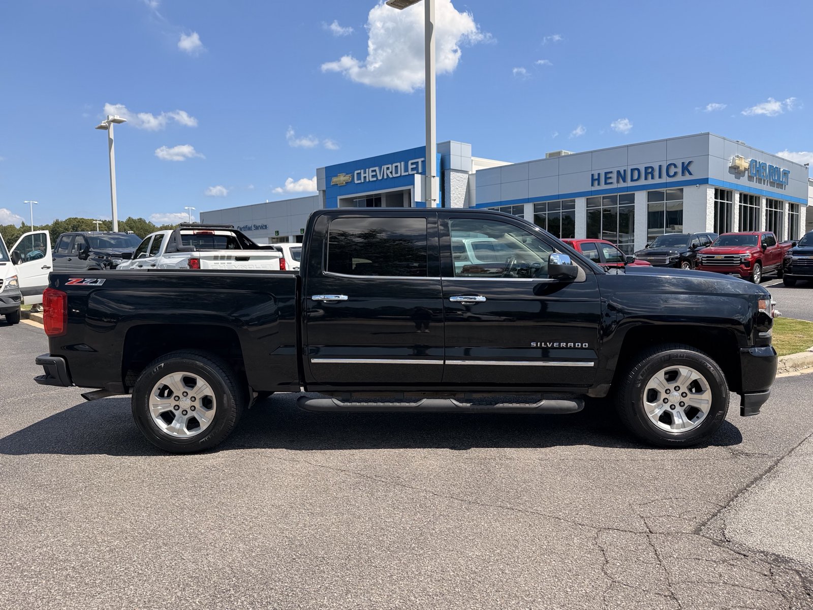 Used 2017 Chevrolet Silverado 1500 LTZ Z71 w/ LTZ Plus Package AWD/4WD image 13